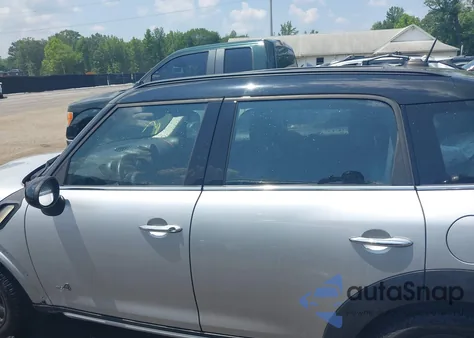 2015 Mini Countryman Cooper S из США, поврежденный, VIN WMWZC5C56FWP45910